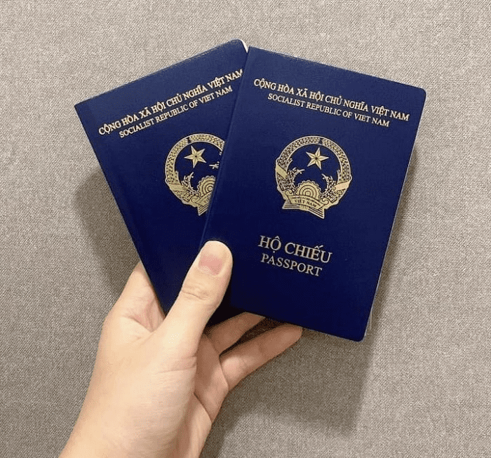 Hộ chiếu (passport) là giấy tờ cần thiết của mọi công dân 
